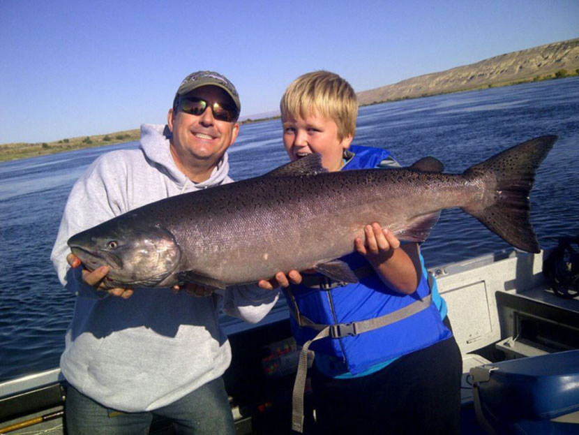 Chuck's Guide Services fishing on the Columbia River